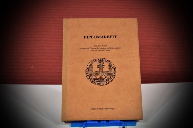 Hardcoverbindung mit Coverdruck